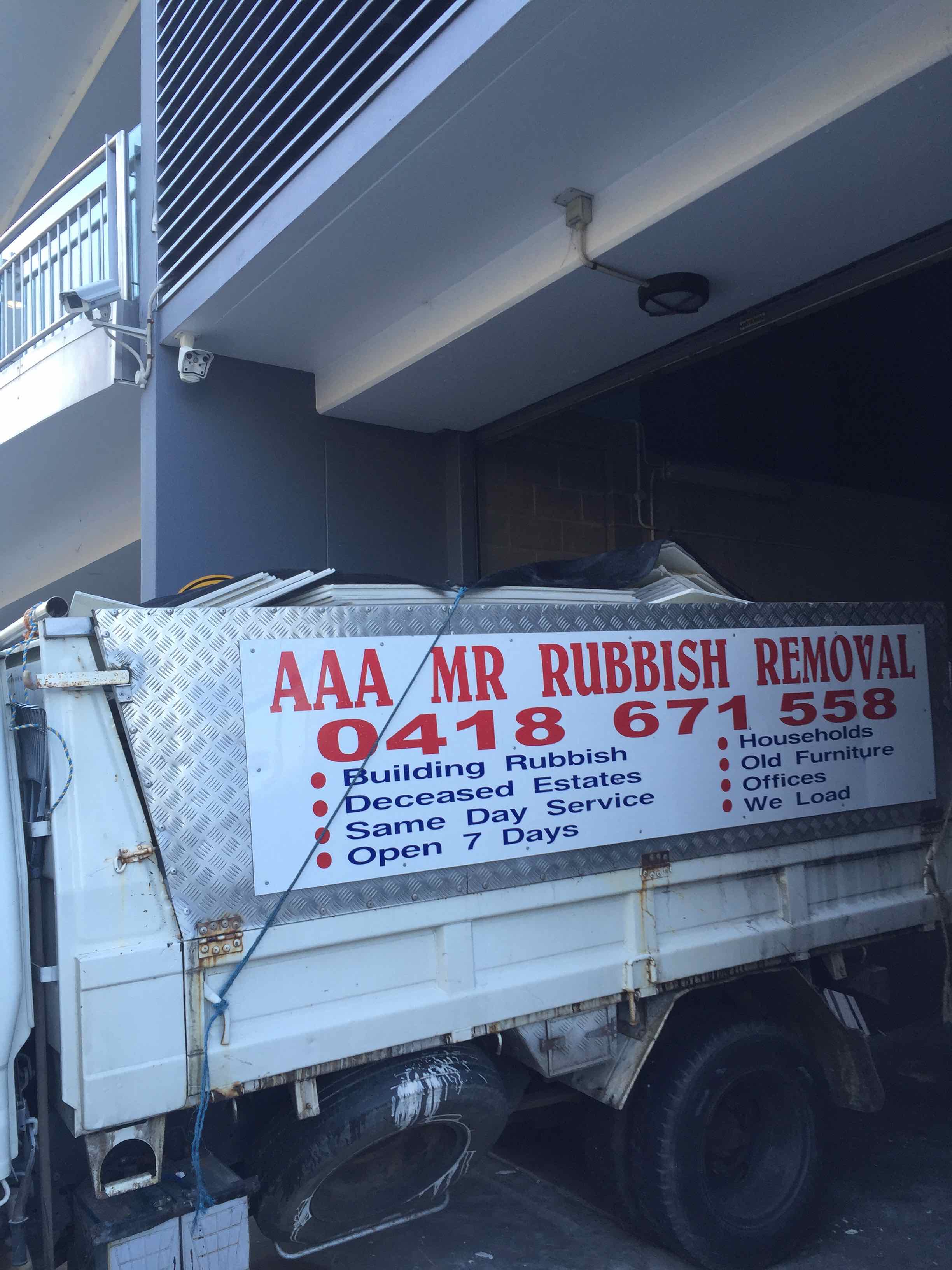 Rubbish Collection at Darling Point